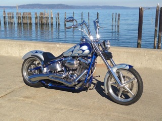 Harley Rocker C Rear Fender Conversion Kit Customer Bike Gallery – Heartland USA