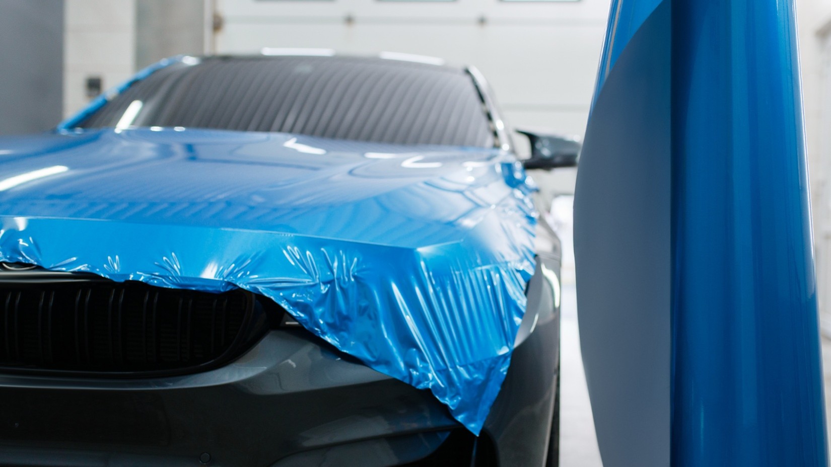 vehicle graphics in Olathe