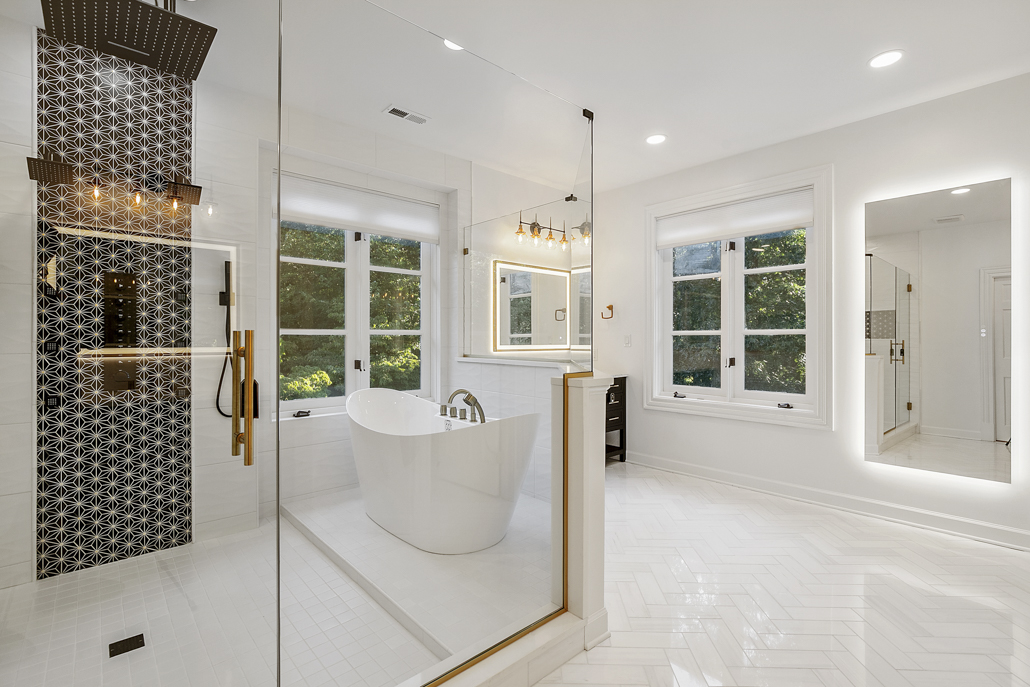 Chris Eliot Ct, Master Bathroom 