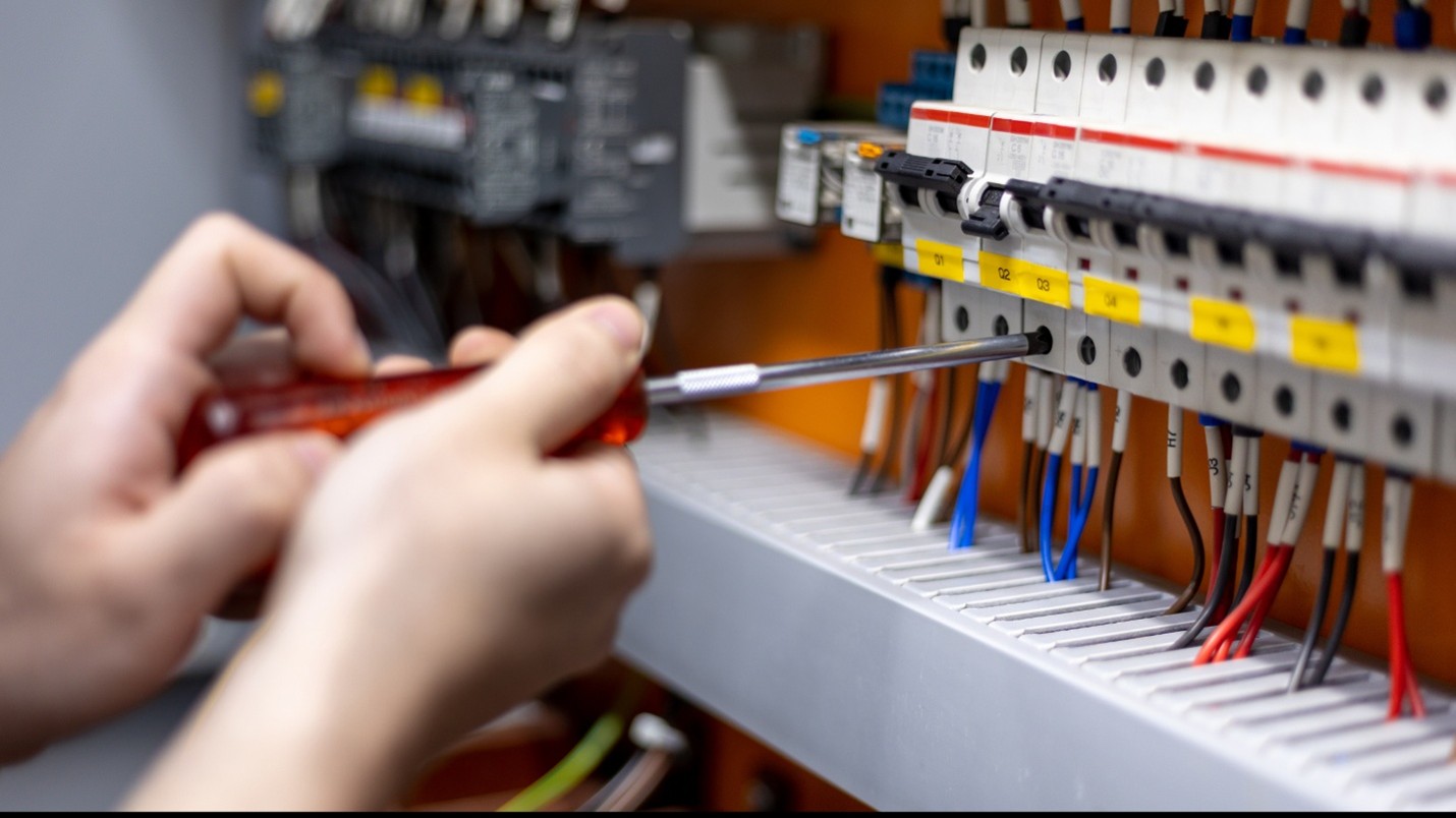 Electrical Repair Company in Overland Park