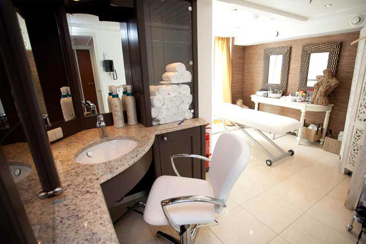 AmaLyra Hair & Message Salon