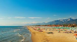 Versilia — Cartello QR GetYourGuide Toscana