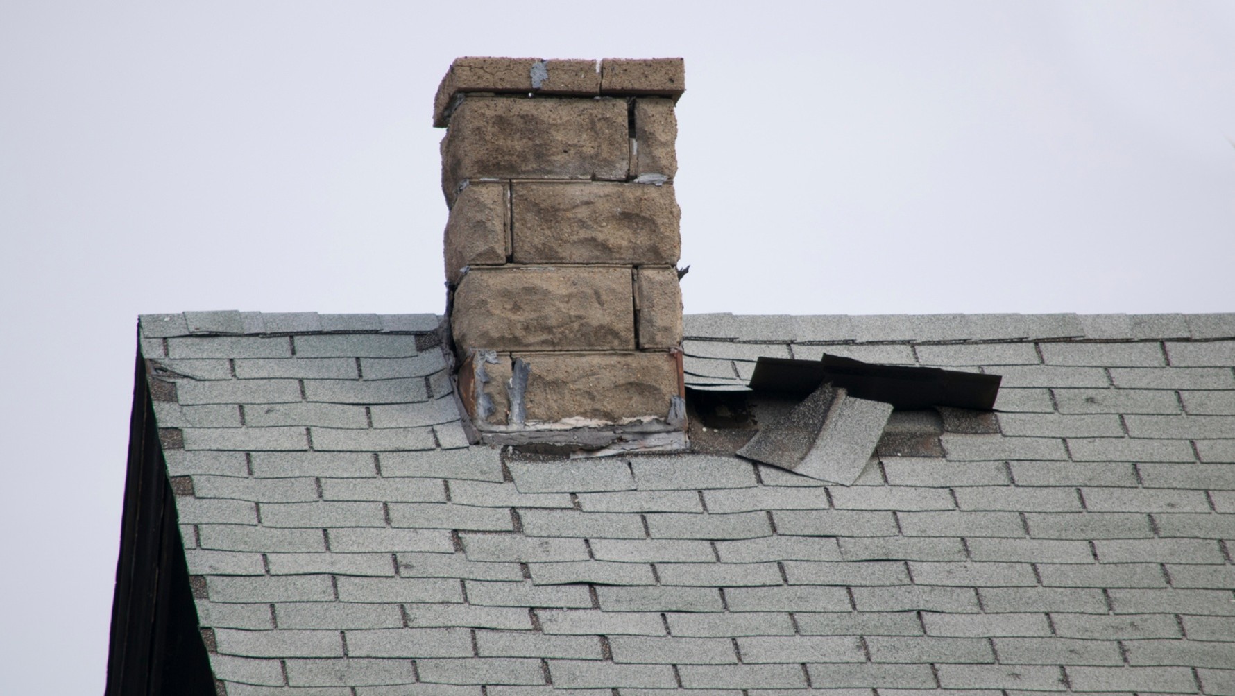 Storm Damage Roof Repair Company in Hermitage