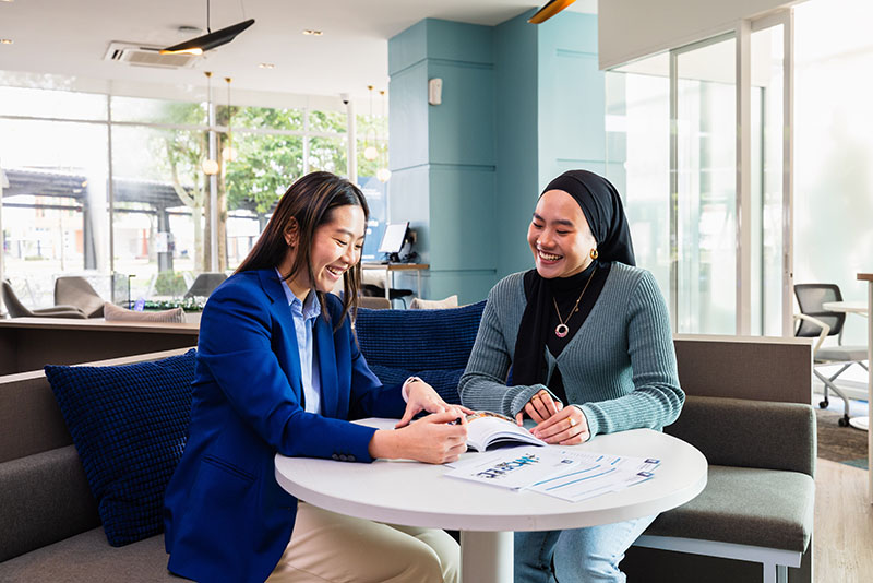 Prospective students getting programme consultation about courses at University of Nottingham Malaysia