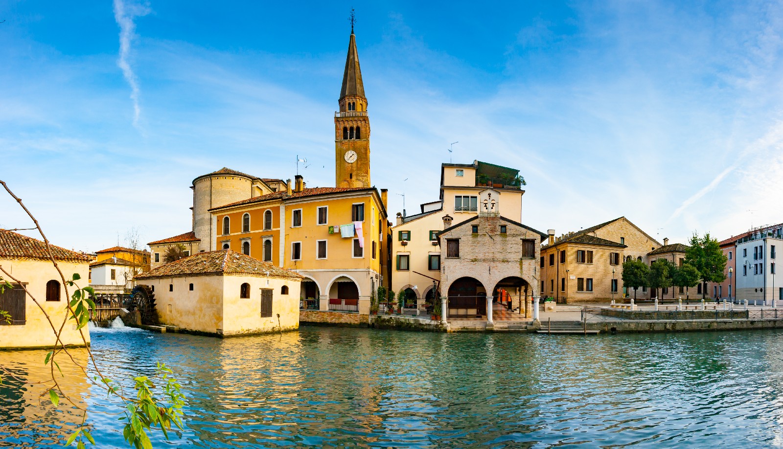 Portogruaro — Cartello QR GetYourGuide Veneto