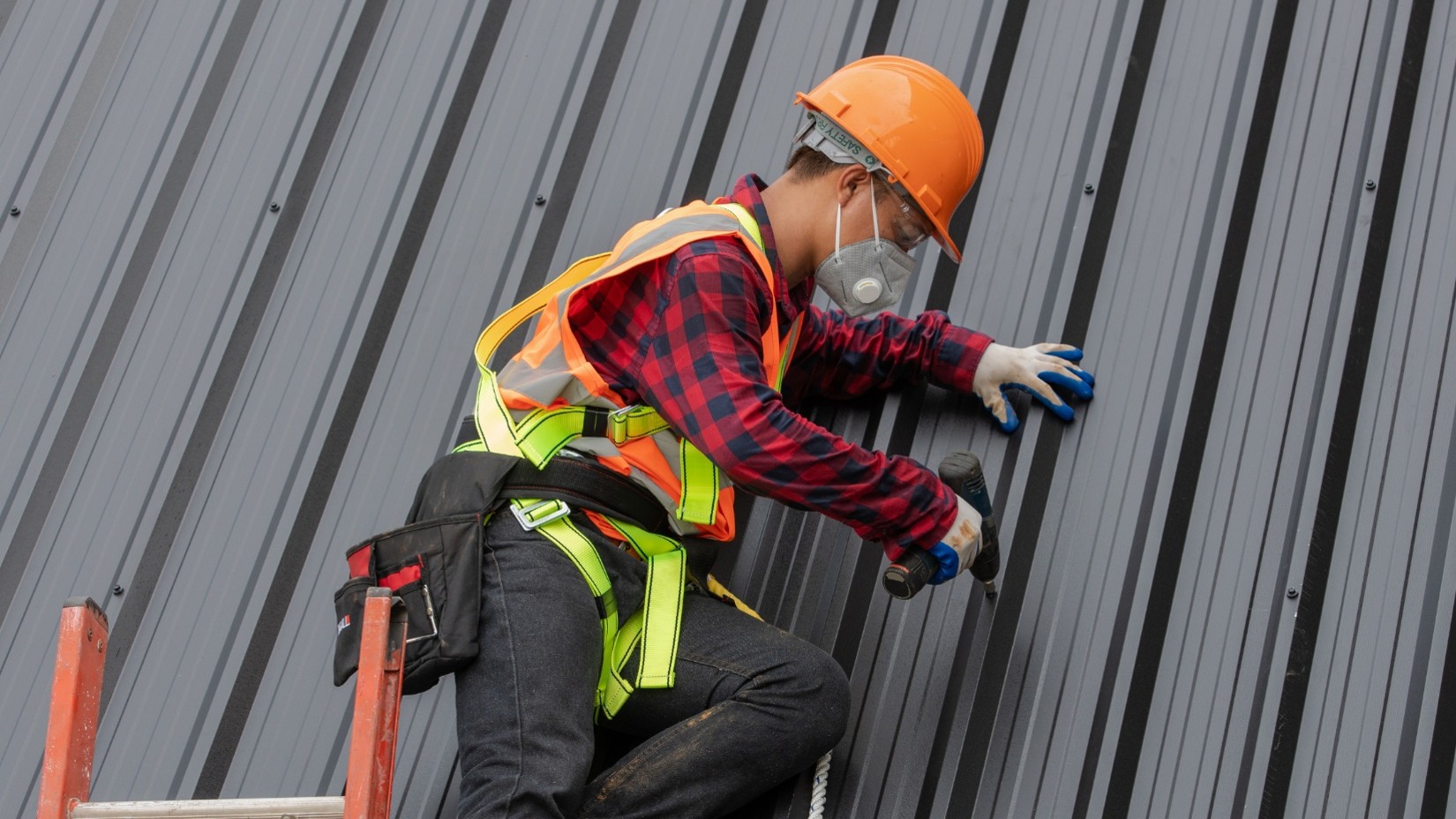 Metal Roof Installation in Ottawa