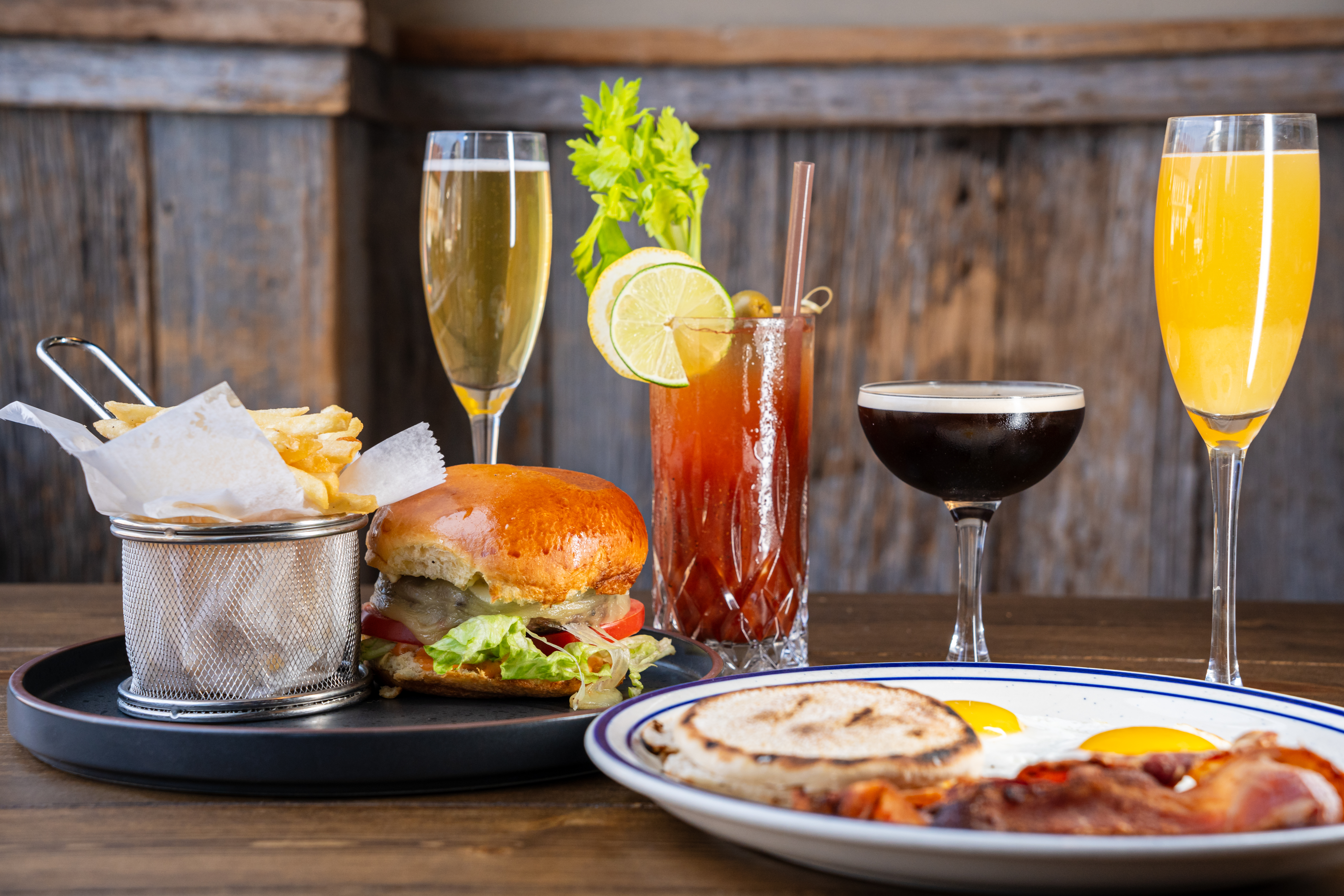 🧇🥂 WEEKEND BRUNCH! 🥂🧇