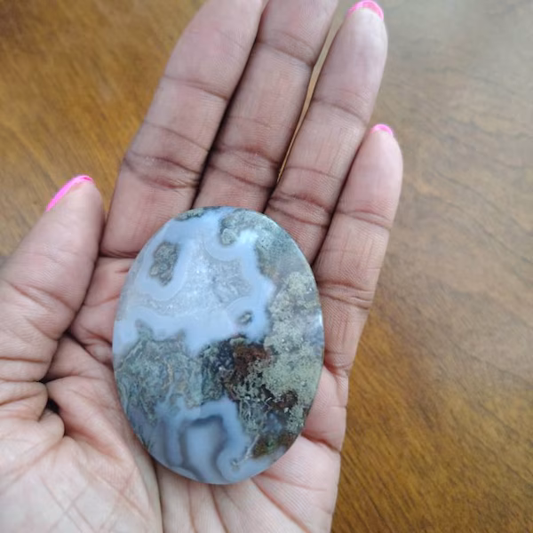 Mirinus review of Moss Agate Palm Stones