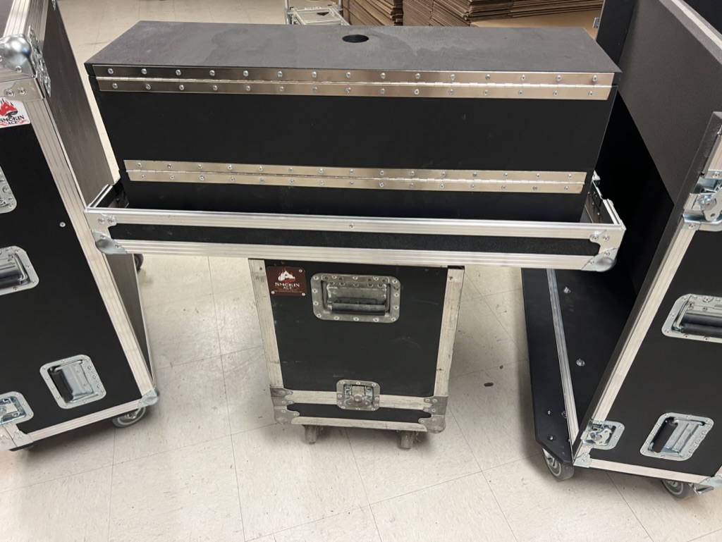 Road Case Razor Road Case Gallery | SMOKIN ACE
