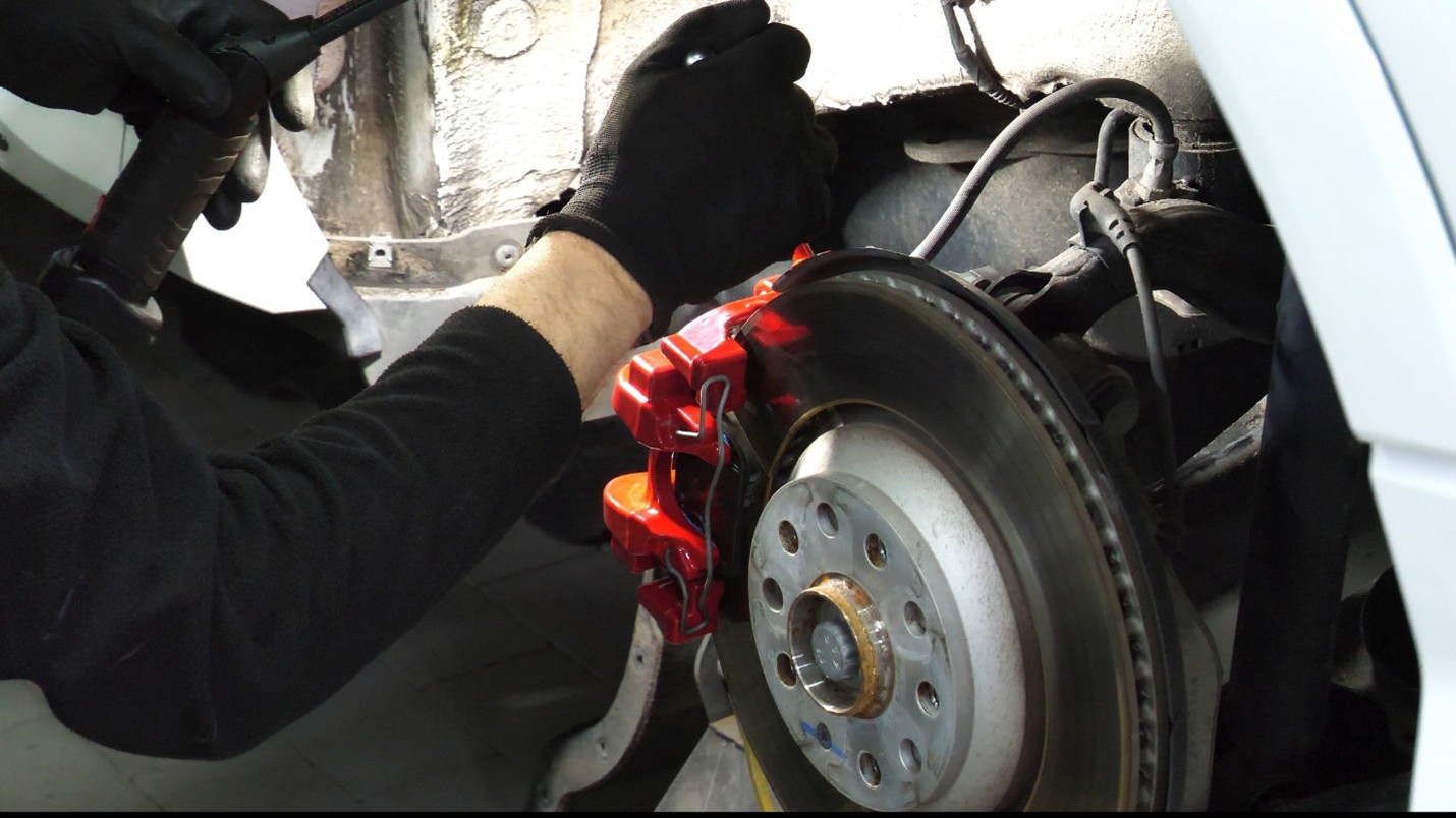 Brake Caliper Replacement in Olathe