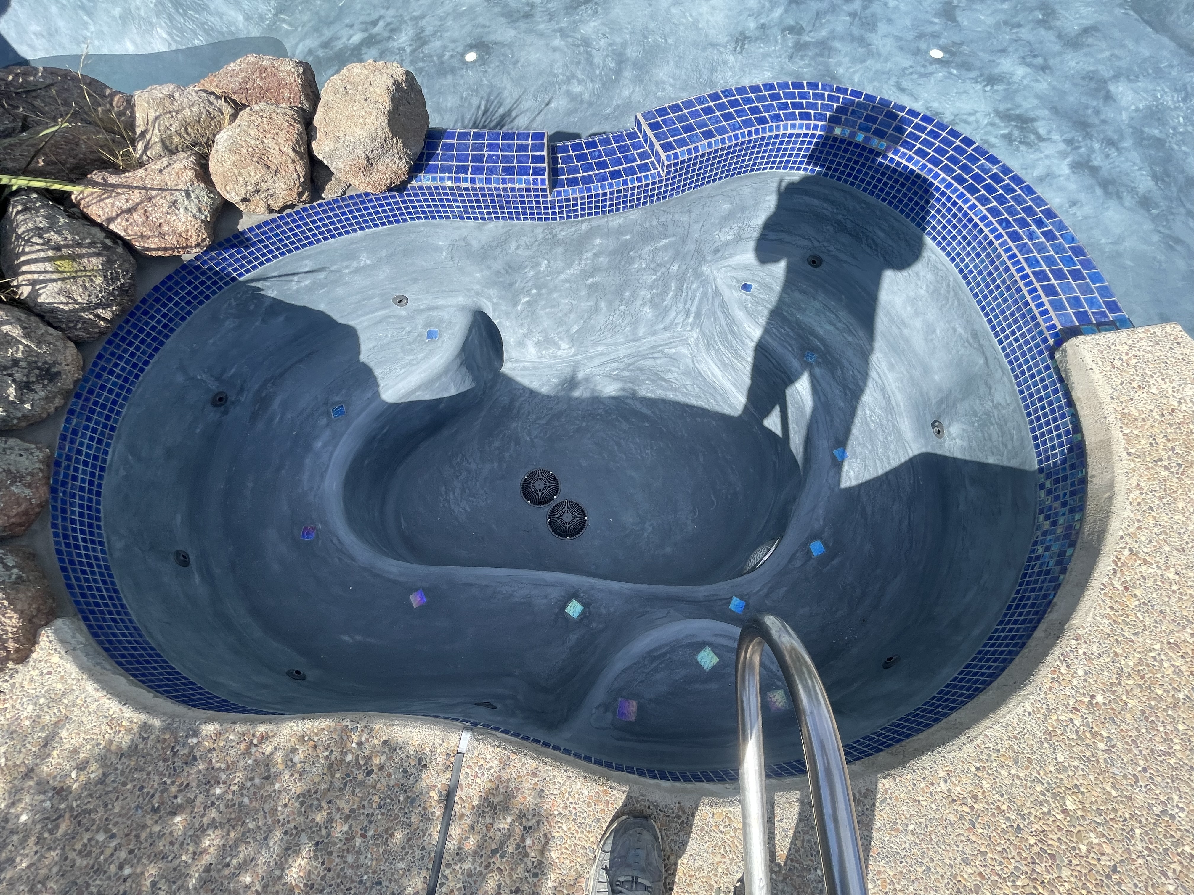 Sacramento pool project by Phenomenal Pool & Landscape