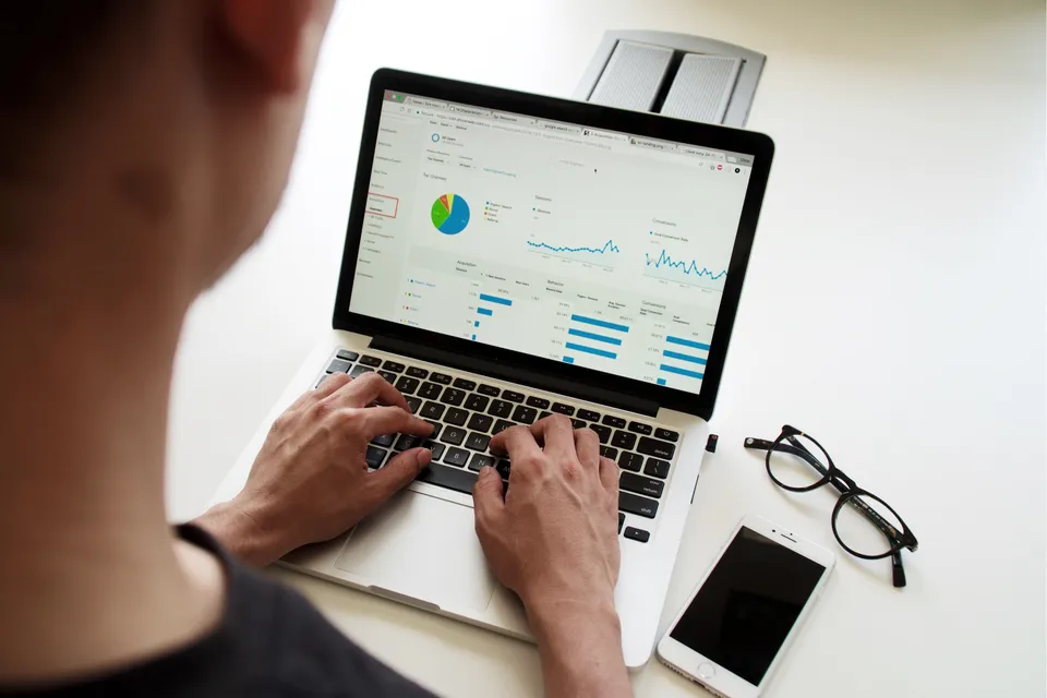 Decoding Success: 9 Website Traffic Metrics Every Small Business Owner Should Know