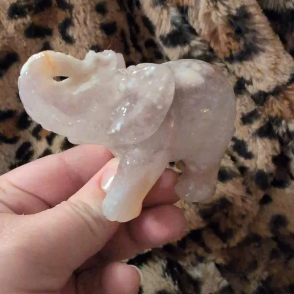 Carrie review of Druzy Agate Elephant Carving