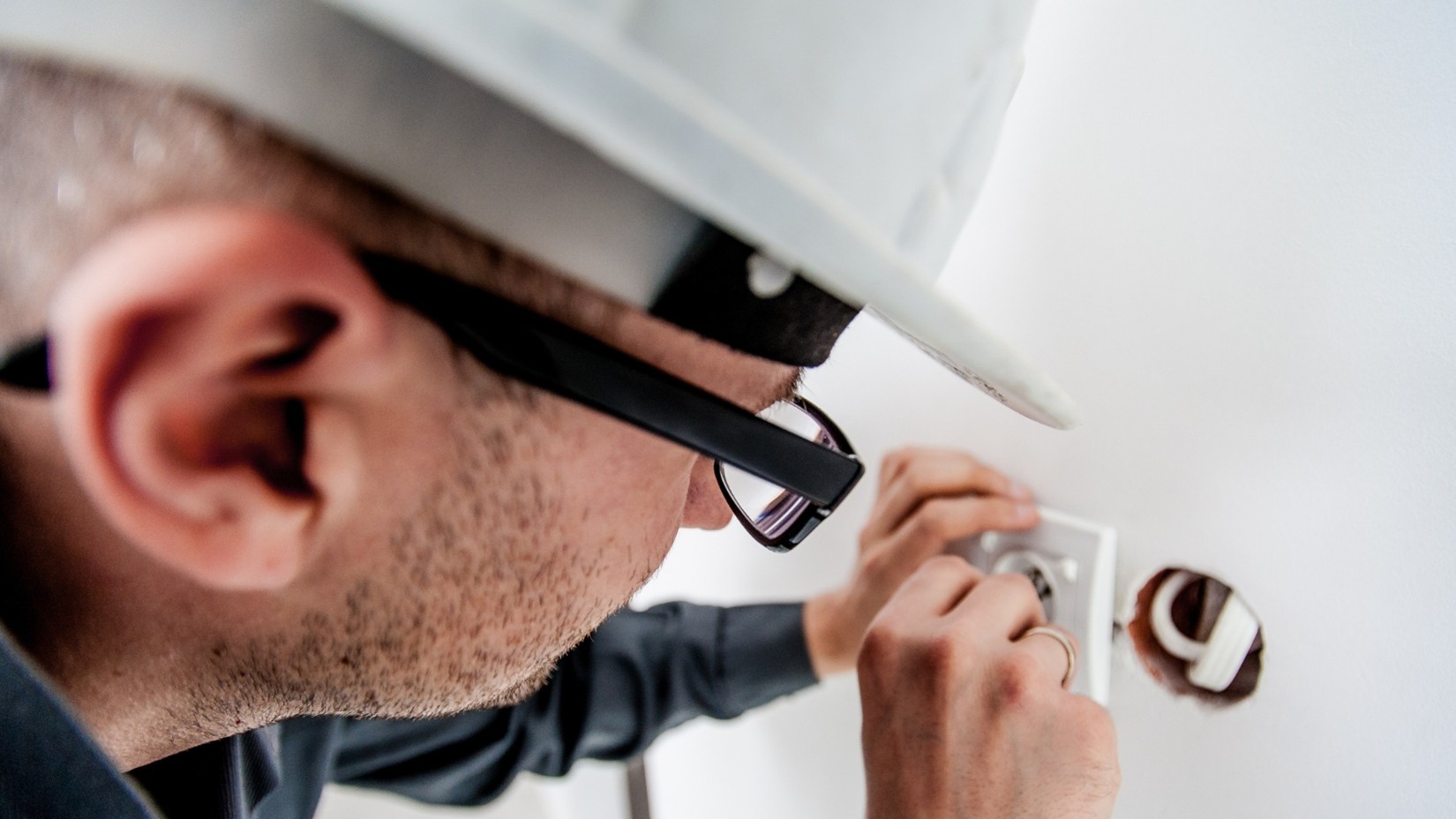 Residential Electrician Services in Overland Park