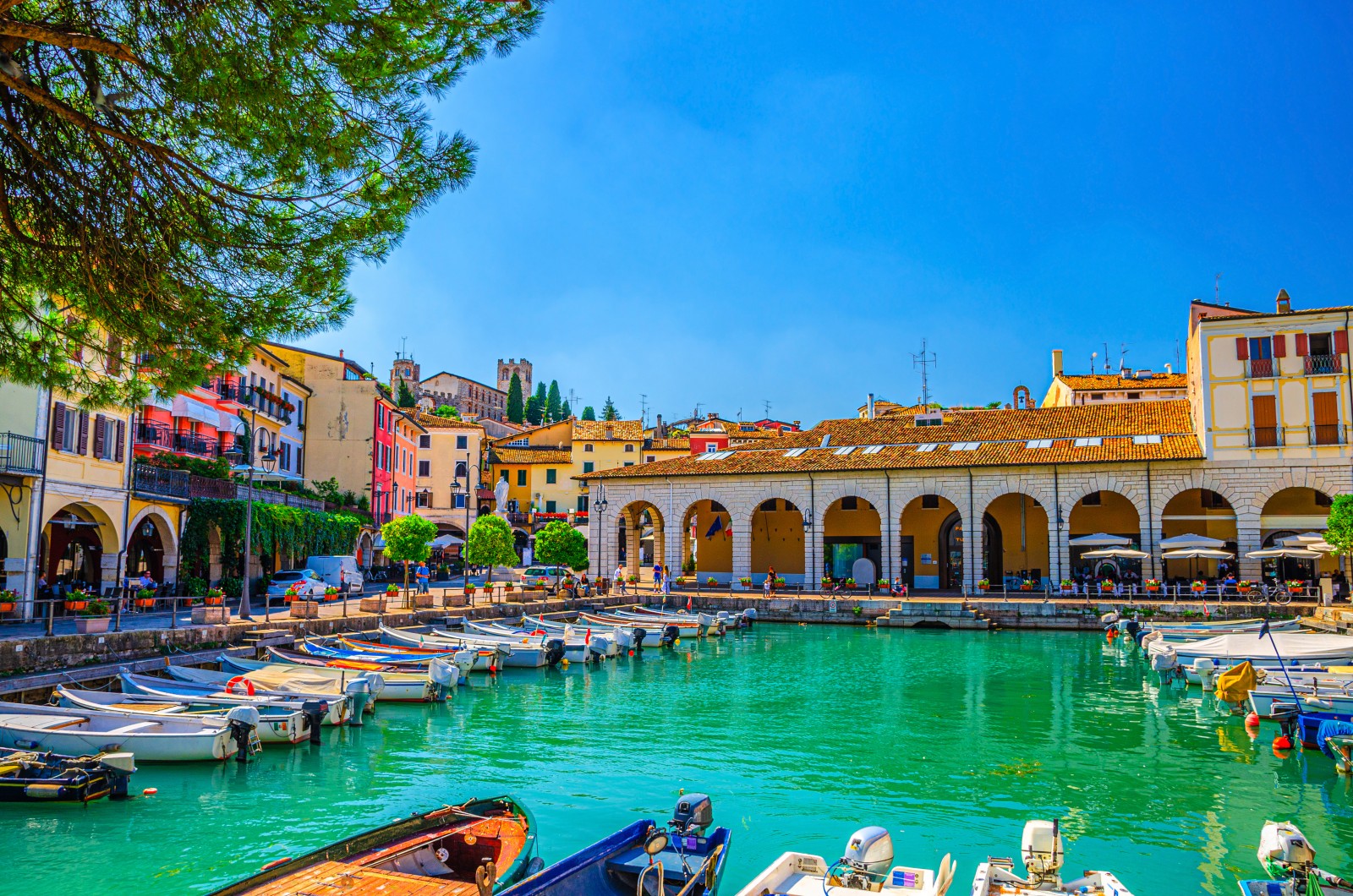 Desenzano del Garda — Cartello QR GetYourGuide Lombardia