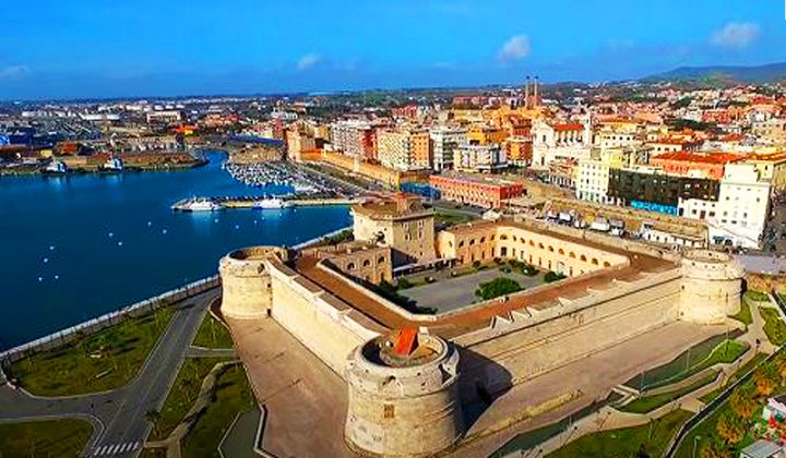 Civitavecchia — Cartello QR GetYourGuide Lazio