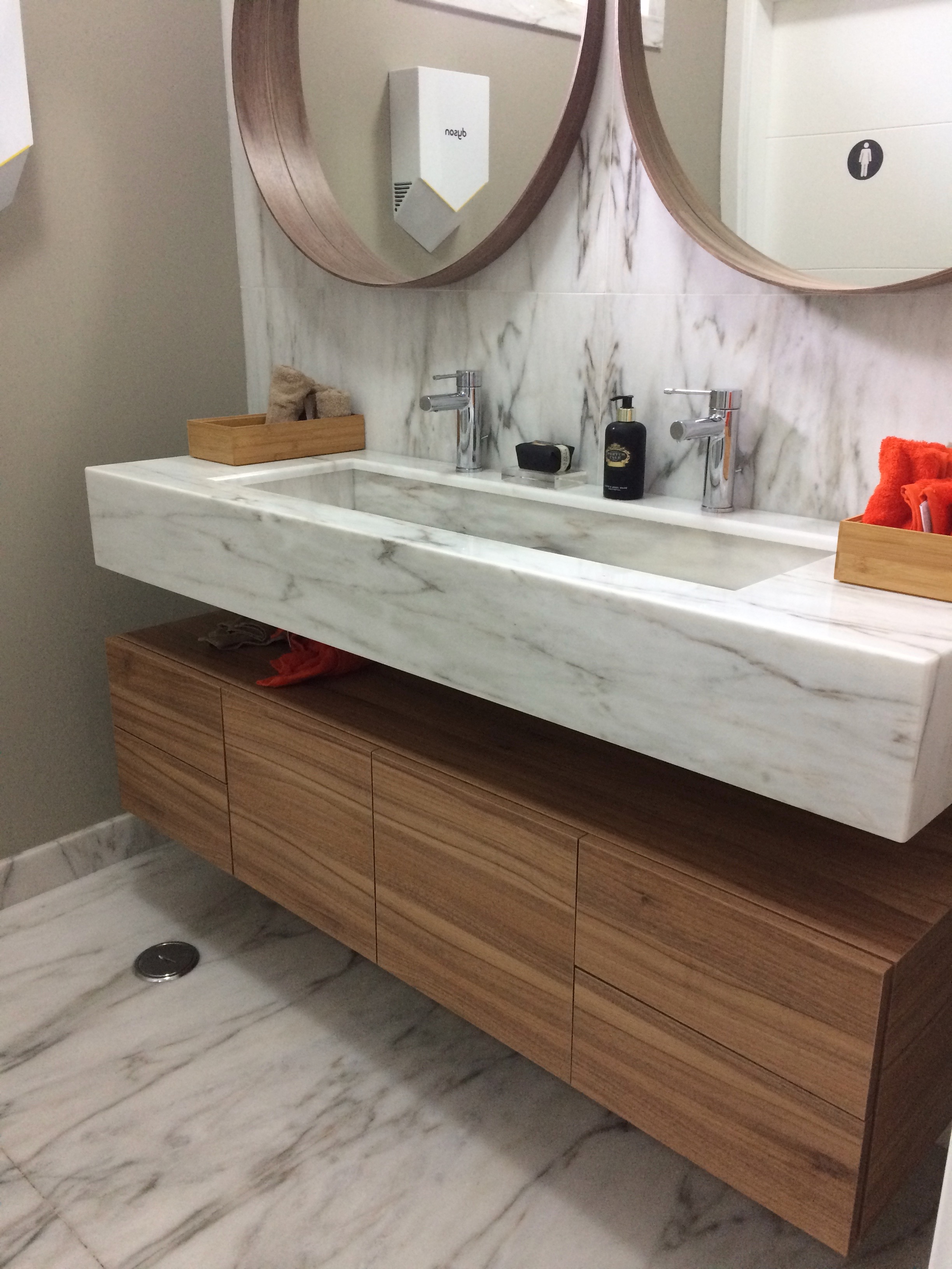 Clean lines, muted tones and natural materials create a serene atmosphere that promotes peace and tranquility.