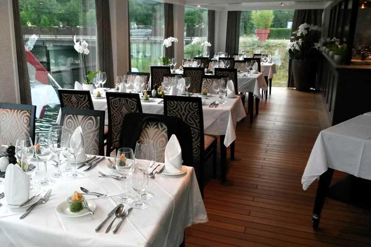 AmaLyra Chef's Table