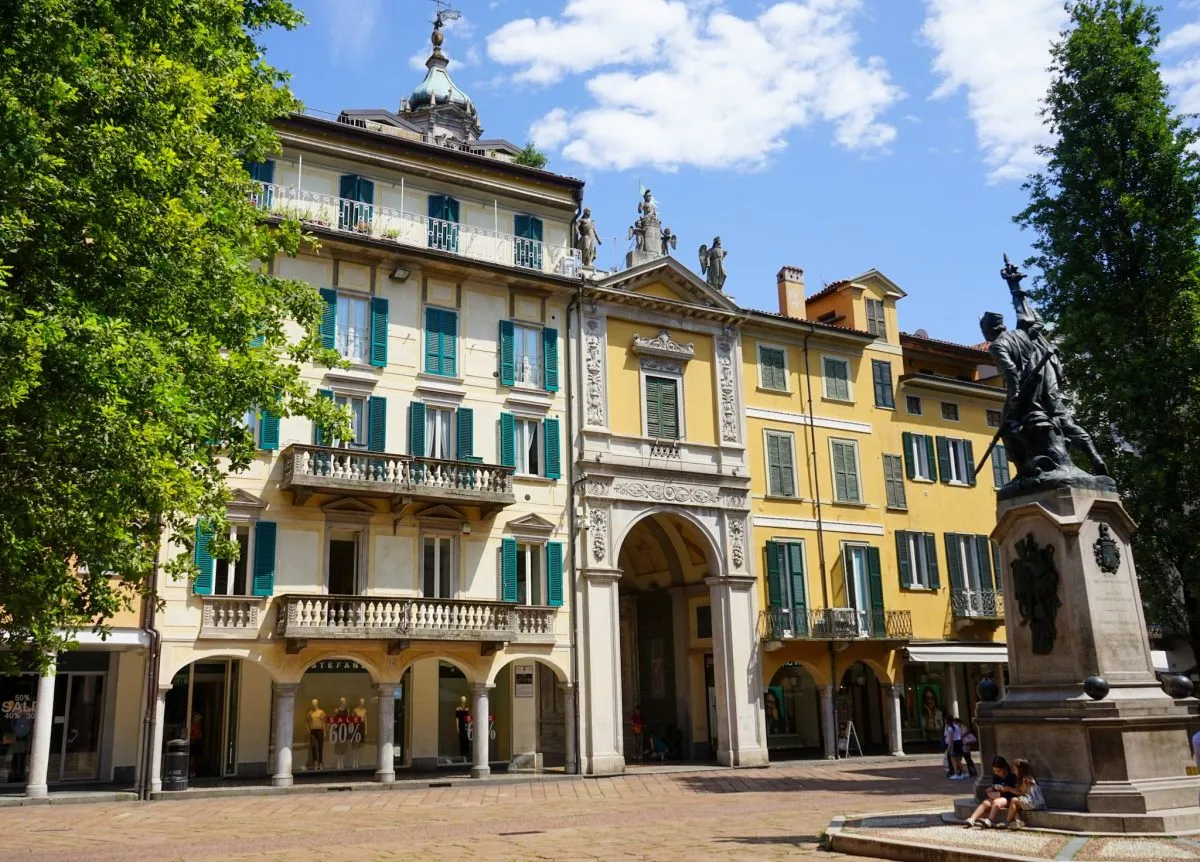 Varese — Cartello QR GetYourGuide Lombardia