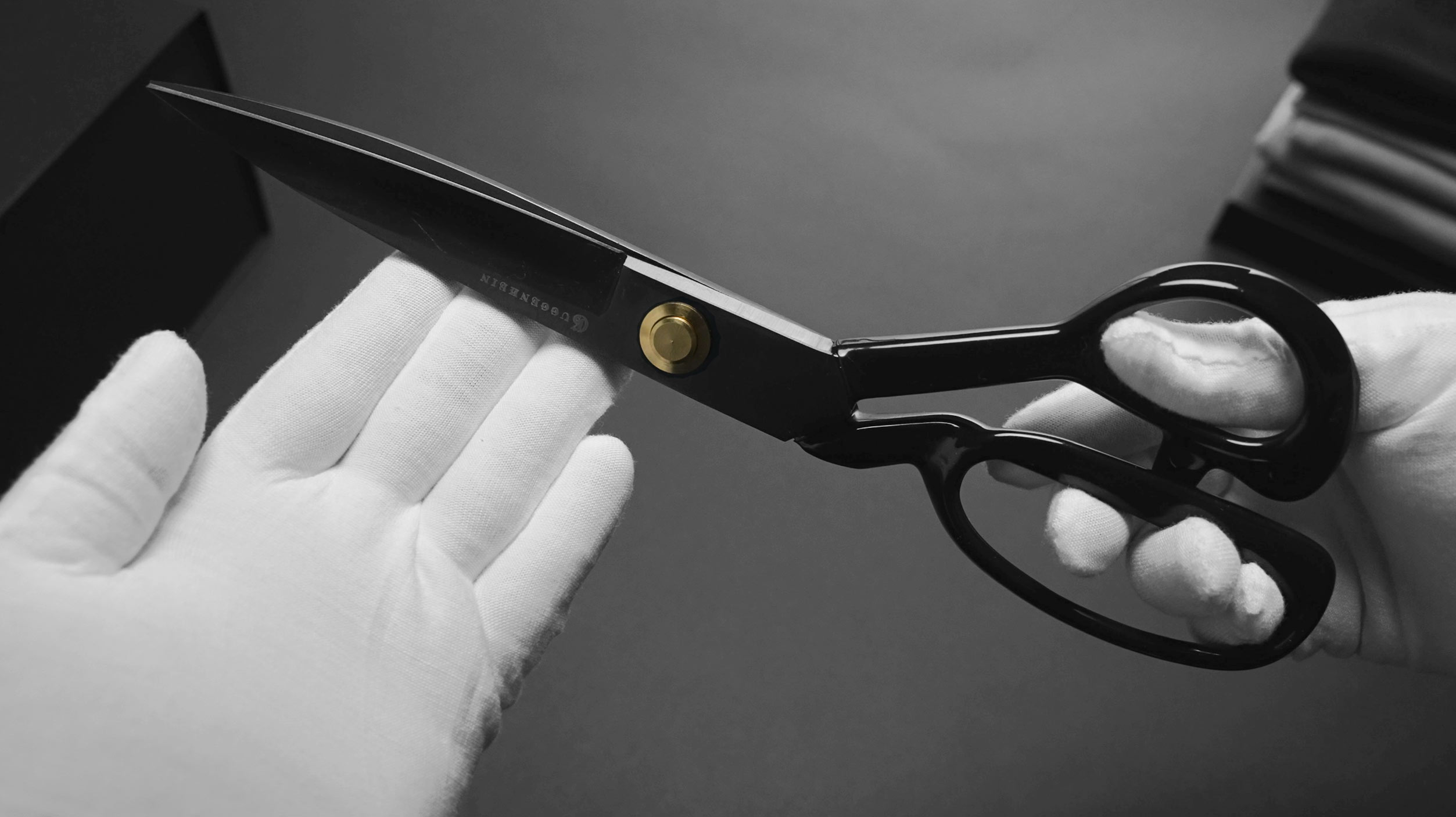 Guggenhein® IV™, Precision Embroidery Scissors, 4-Inch