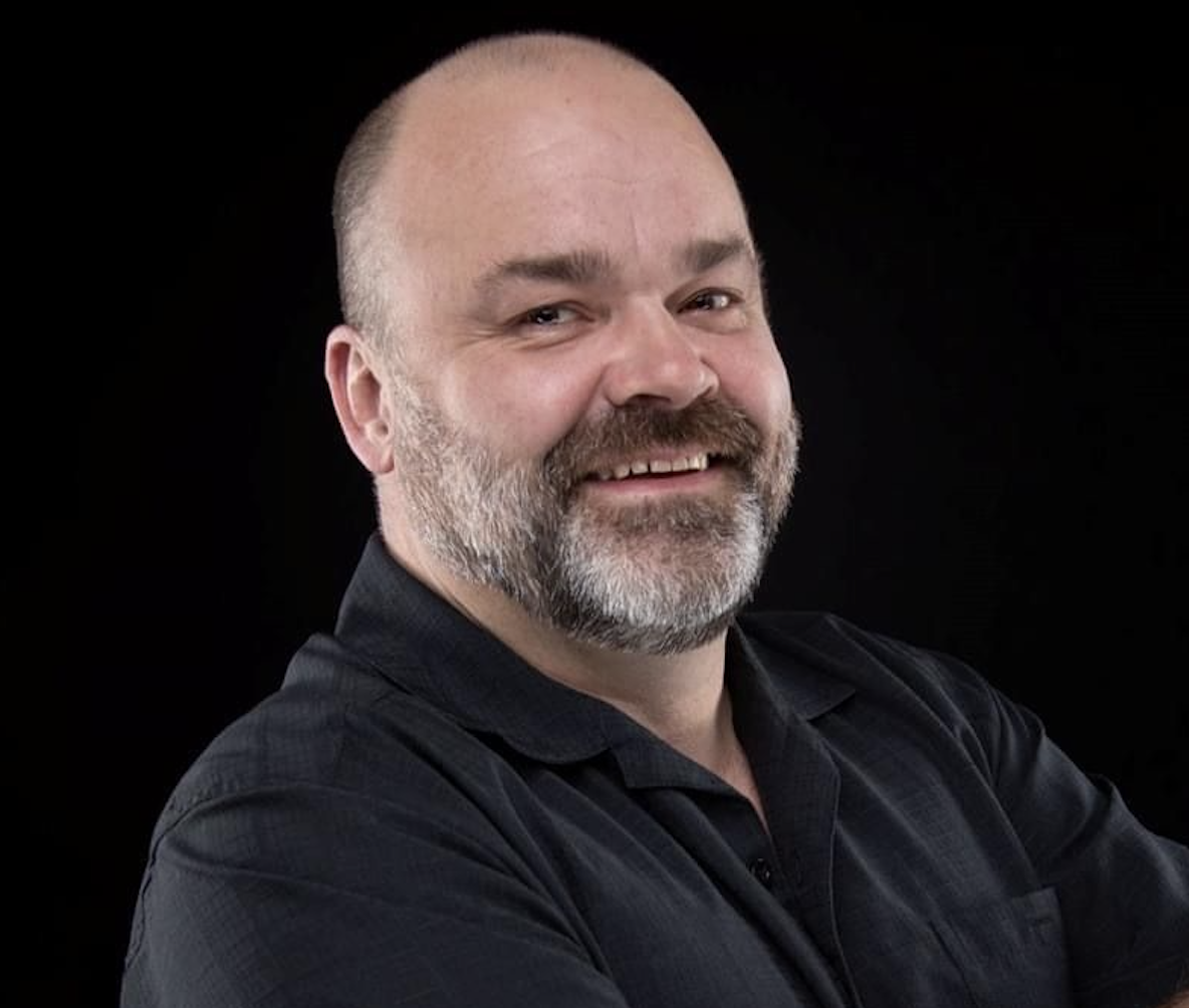 Nik Hewlett