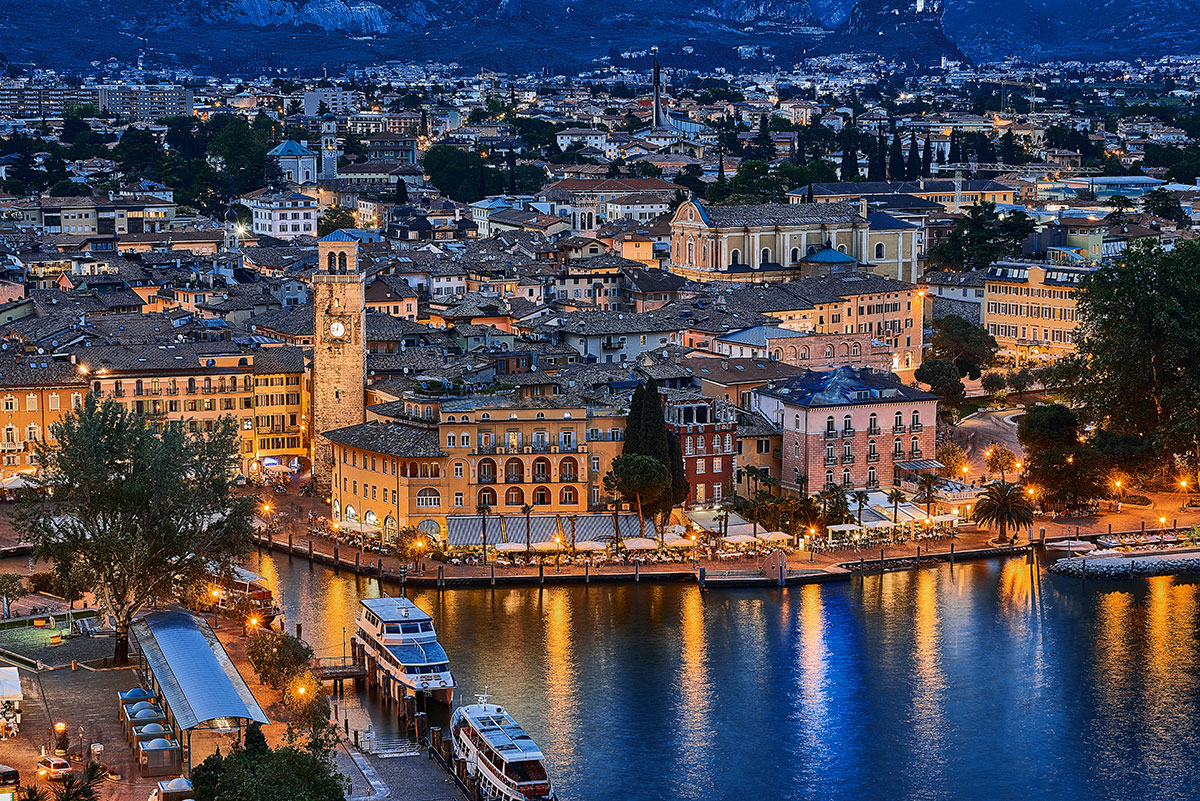 Riva del Garda — Cartello QR GetYourGuide Trentino - Alto Adige