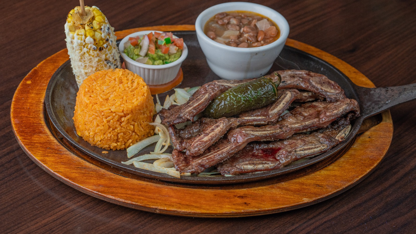 El RANCHO の大皿 Gallery - El Rancho Grande Mexican Restaurants.