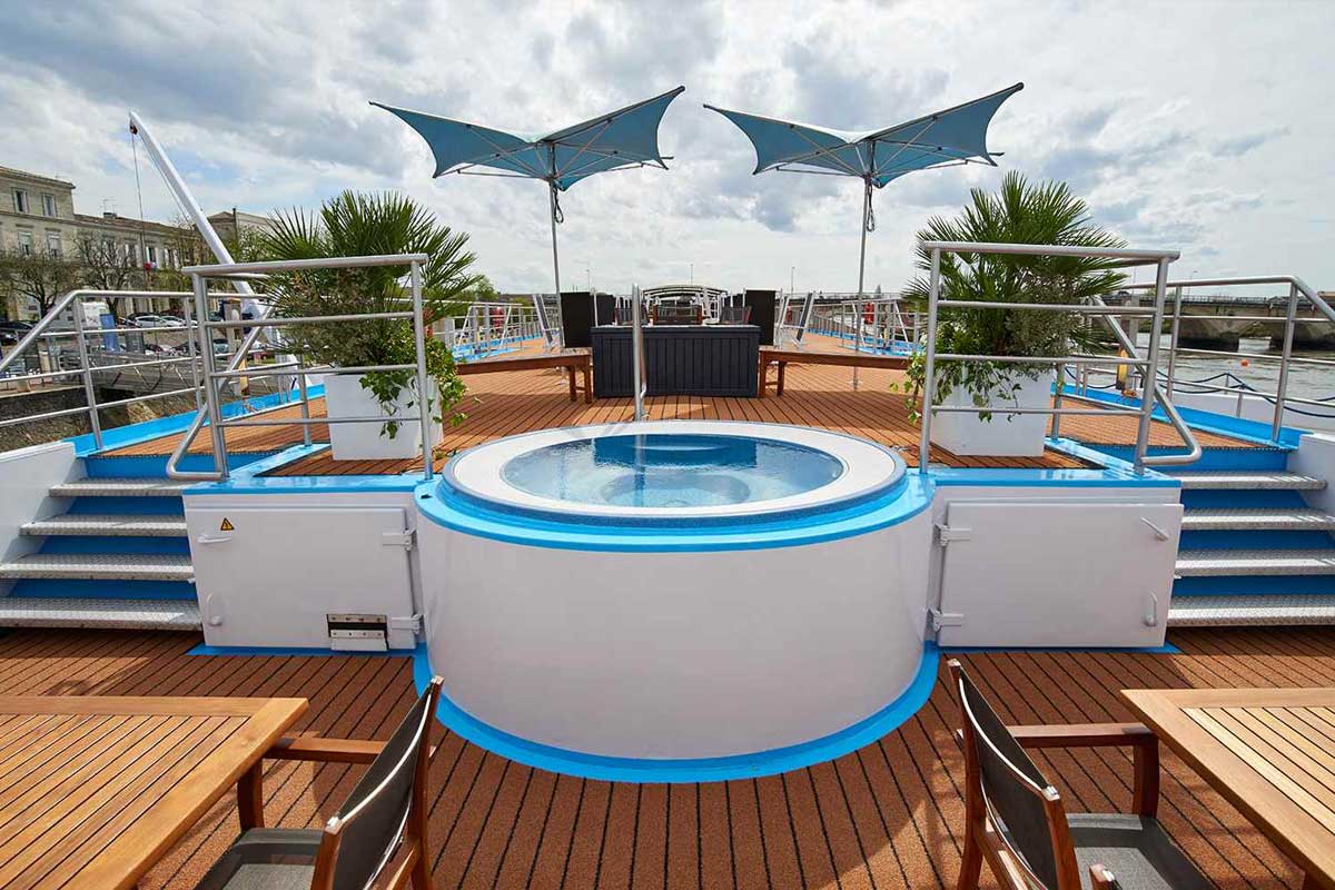 AmaLyra Sun Deck