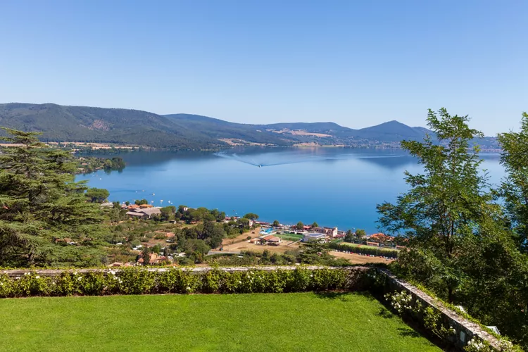 Lago di Bracciano — Cartello QR GetYourGuide Lazio