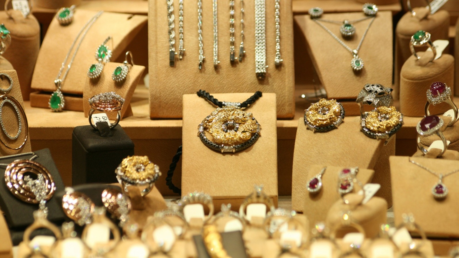 Jewelry Buyer in Independence