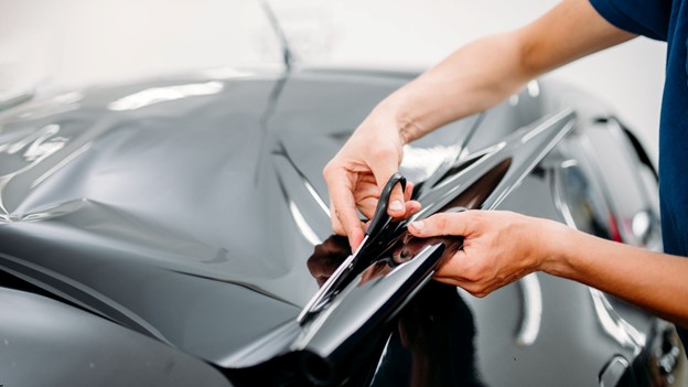 Vehicle Graphics in Overland Park